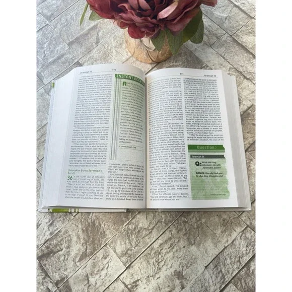 NEW Teen Study Bible-NIV by Zondervan - Picture 10 of 12